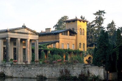 Römische Bäder - Arkadenhalle & Wasserterrasse