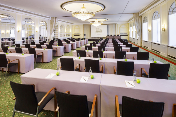 HOTEL BRISTOL BERLIN