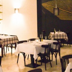 Gios' Fagiano Bar & Restaurant