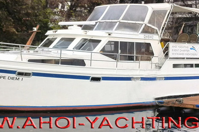 Lounge Yacht CARPE DIEM