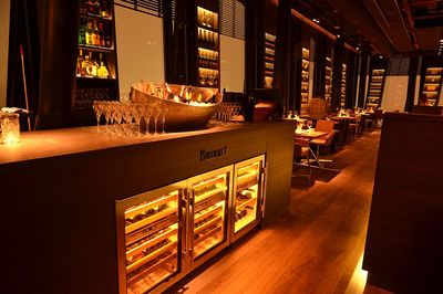 clouds – Heaven’s Bar & Kitchen