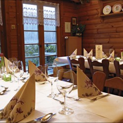 Waldcafe-Corell