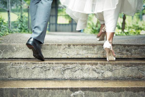 Romeo fragt Julia  Künstlerische Hochzeitsfotografie