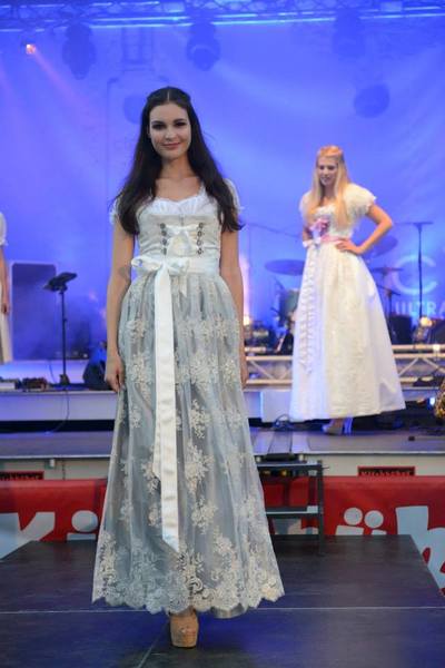 Alpenmaedel Dirndl Design