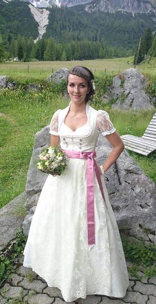 Alpenmaedel Dirndl Design