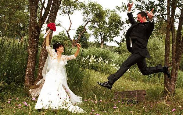 DER STIMMUNGSFESTHALTER