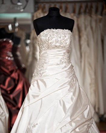 Saray Brautkleider Gelinlik Köln