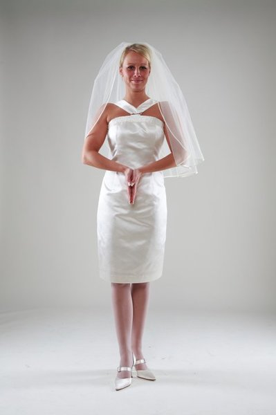 DRESSMAKER  Brautmode