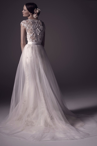 A-Linien Brautkleid mit Tüll und Rückendetails