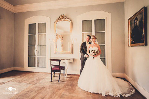 WEDDING & EVENT Moments