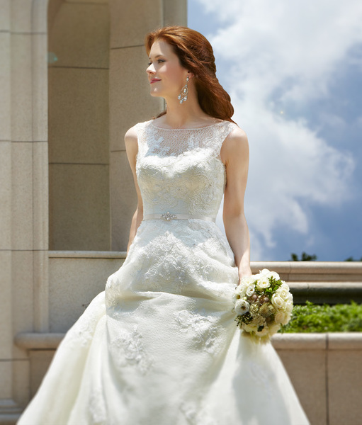 A Linien Brautkleid mit Spitze