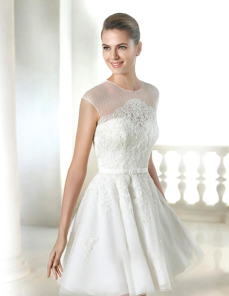 Hochzeitskleid mit Spitze