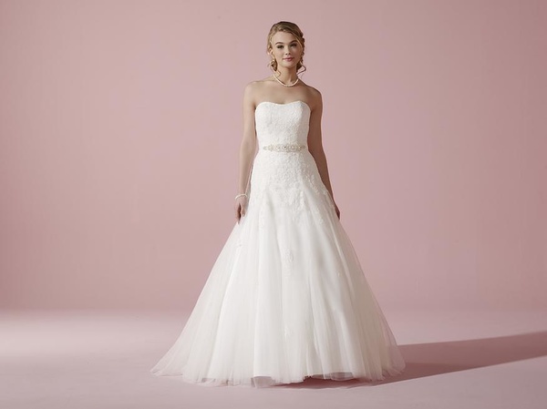 Glücksgefühl Brautmode