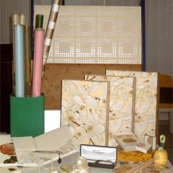 Tintenfaß und Feder