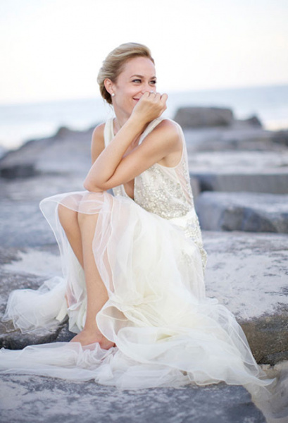 Süßes Strand-Brautkleid mit Tüll-Rock