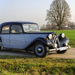 Fahrten-im-Oldtimer