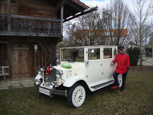 Oldtimer & Hummer-Stretchlimousinen Verleih