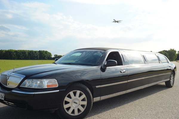 Skyline Limousines & Service