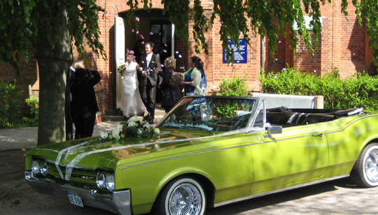 Hochzeitsauto · Brautwagen · Limousine und Oldtimerfahrten