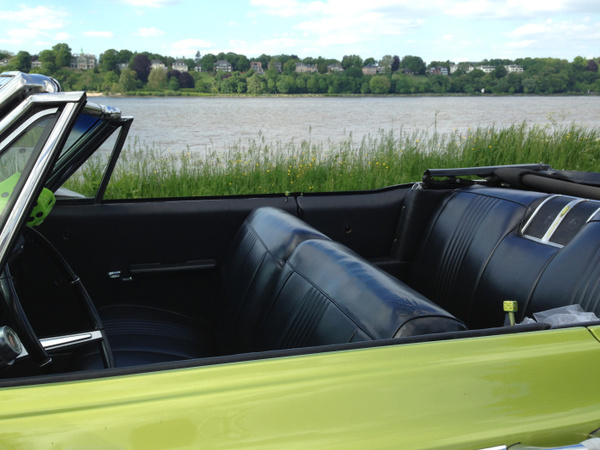 Hochzeitsauto · Brautwagen · Limousine und Oldtimerfahrten