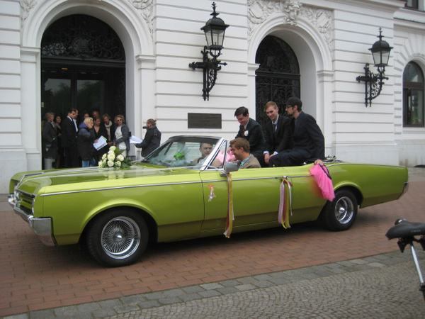 Hochzeitsauto · Brautwagen · Limousine und Oldtimerfahrten