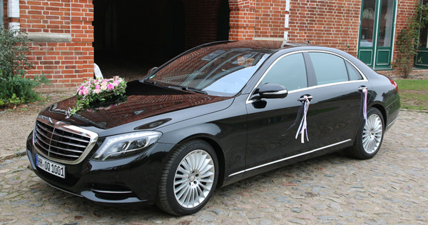 F1RST Limousines & Services