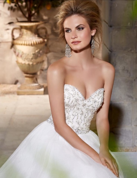 Chic Cheri Brautmode