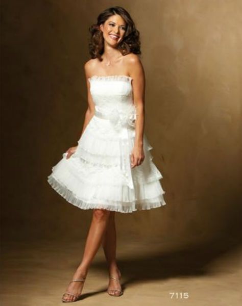 2 Due Bremen  Braut und Abendmode