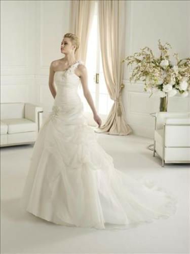 2 Due Bremen  Braut und Abendmode