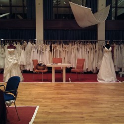 Scarlett Abend- und Brautmoden