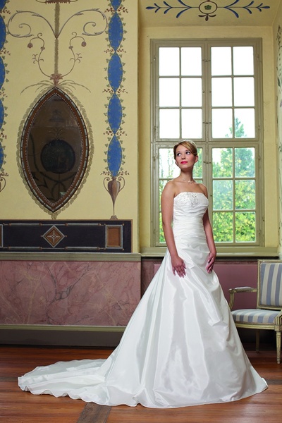 Hanneken Braut & Abendmoden