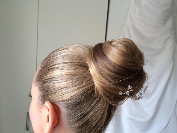 Zauberhaft Make Up Hair