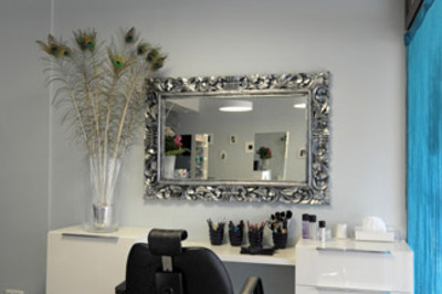 Independent – Hair & Make up