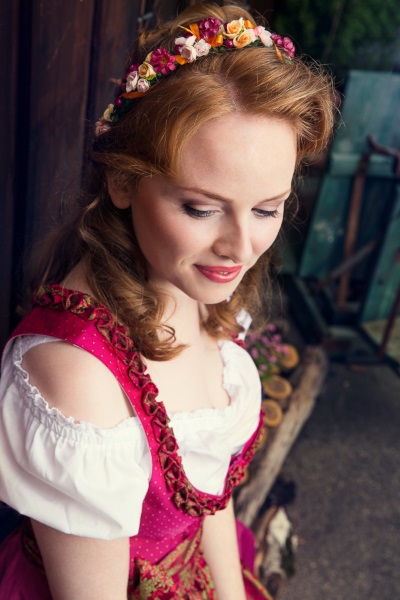 Independent – Hair & Make up