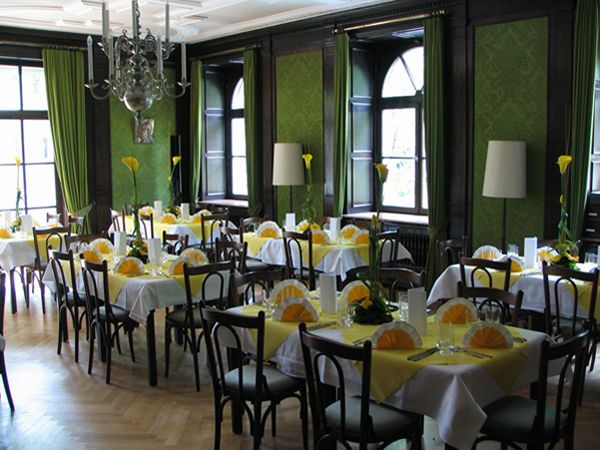 BLUMEN KAMM