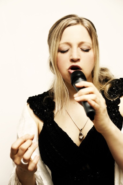 Mièl - Melanie Dotzler