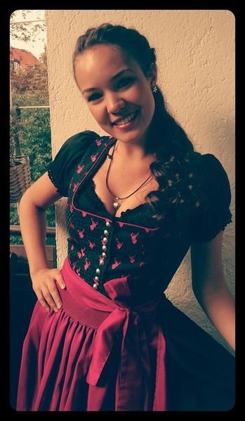 Jessica Schletter Make Up & Hair Artist