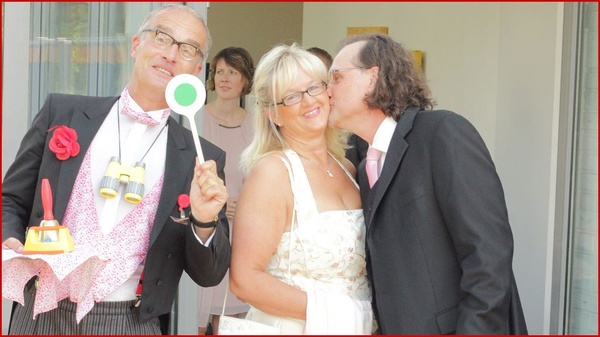 Comedy-Hochzeits-Butler "Bernhardt"