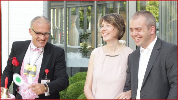 Comedy-Hochzeits-Butler "Bernhardt"