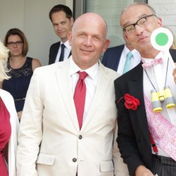 Comedy-Hochzeits-Butler "Bernhardt"