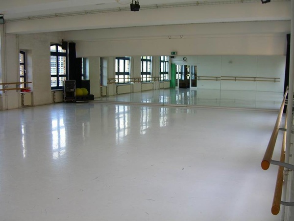 DANCE POINT