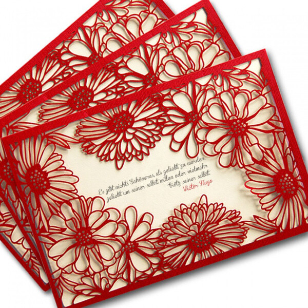 Vintage Hochzeitskarte mit roten Blumen