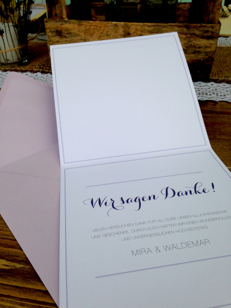 Minimalistische Klappkarte als Dankeskarte