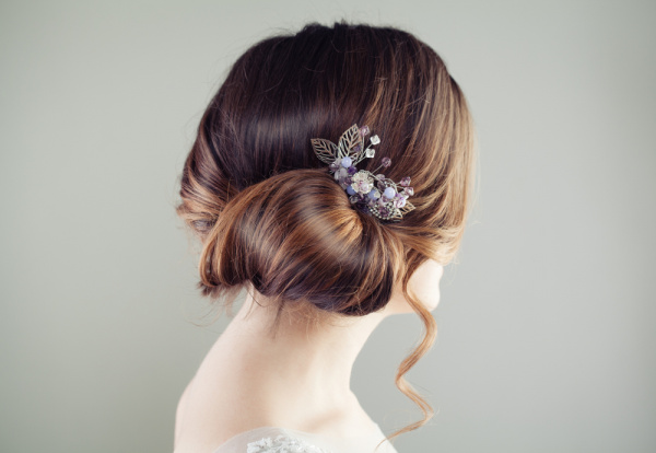Romantische Hochsteckfrisur für die Braut