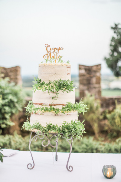 Sommerliche Vintage Hochzeitstorte