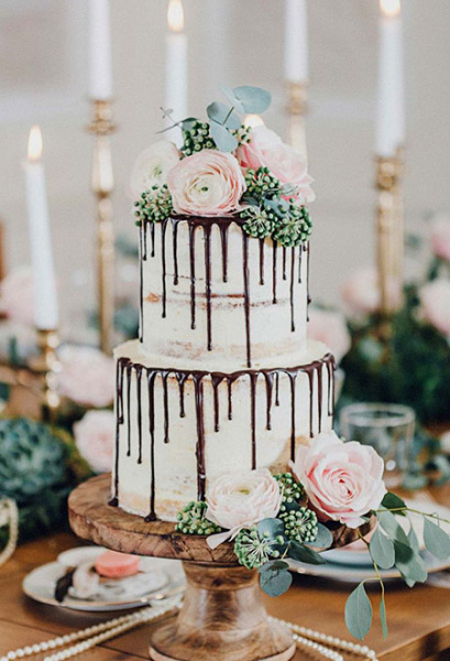 Naked Hochzeitstorte im Vintage Stil