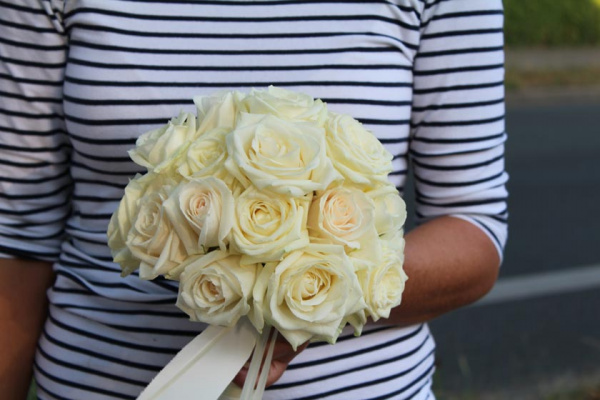 Weißer Vintage Brautstrauß