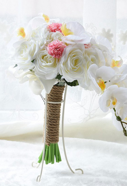 Weißer Wasserfall Brautstrauß