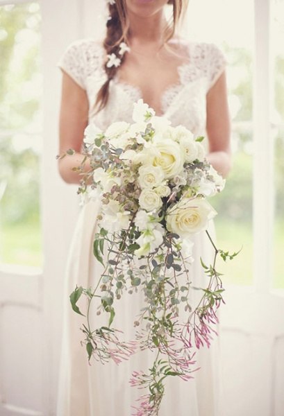 Brautstrauß mit Rosen