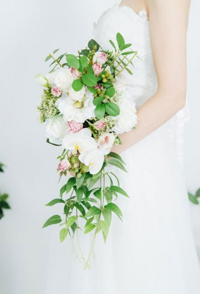 Brautstrauß in frischen Farben